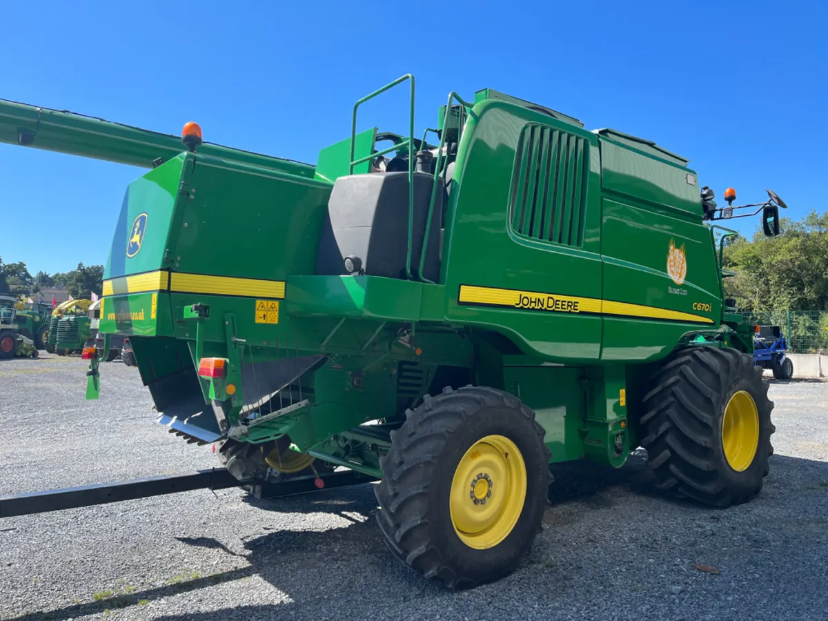 John Deere C670i - Image 4
