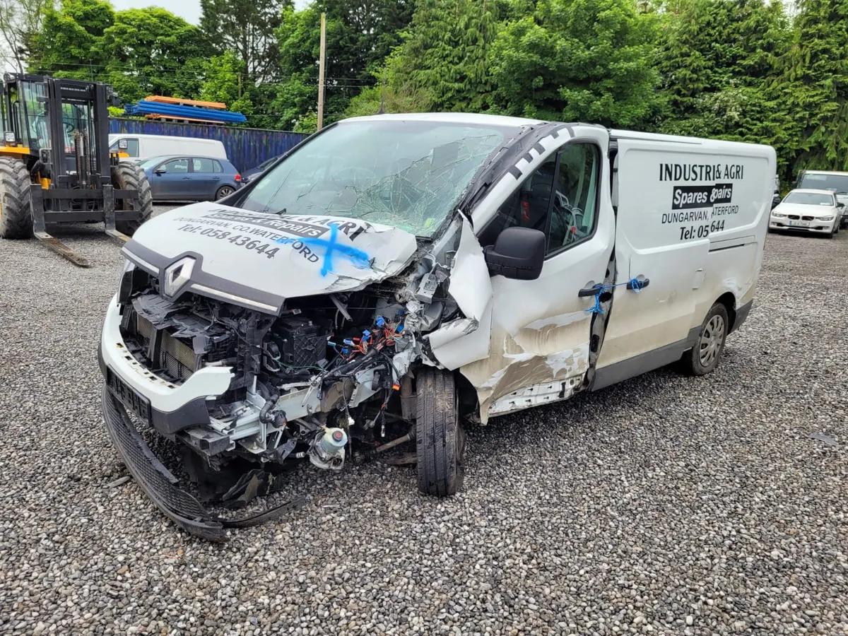 2021 Renault Trafic *For Parts* - Image 4