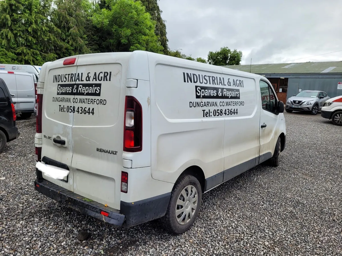 2021 Renault Trafic *For Parts* - Image 2