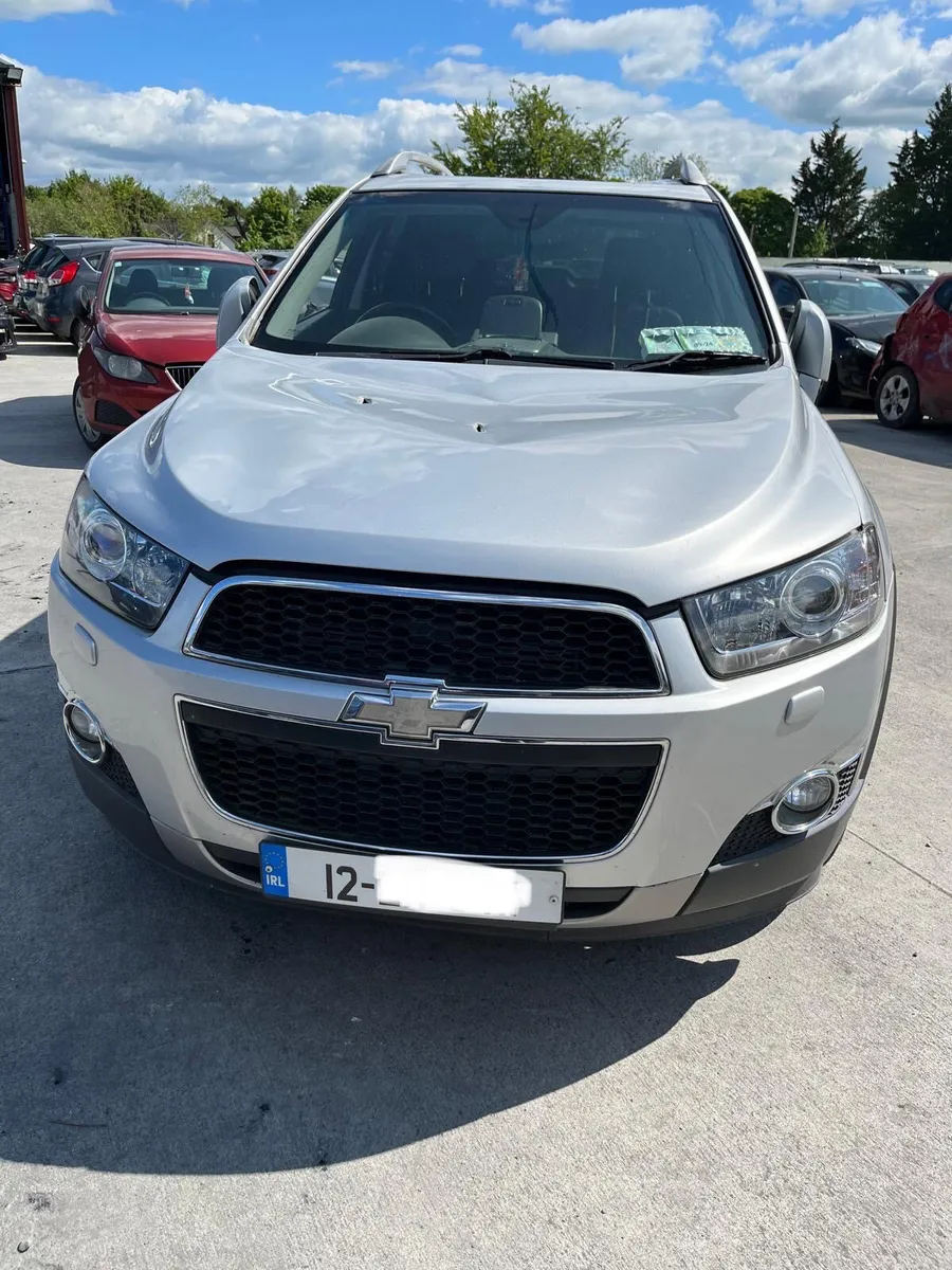 2012 Chevrolet Captiva - Image 1