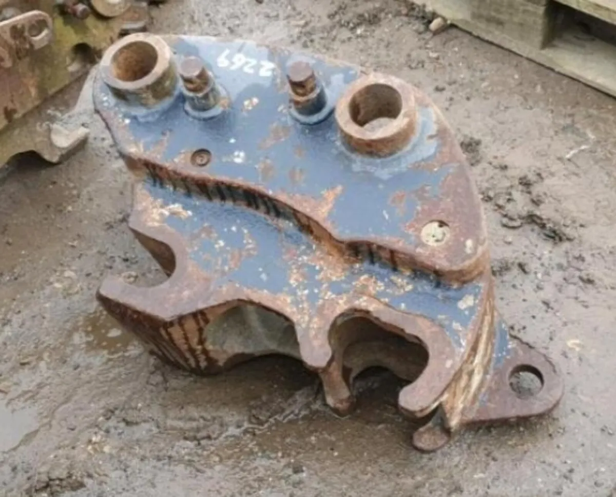 QUICK HITCH (55MM PINS) - Image 1