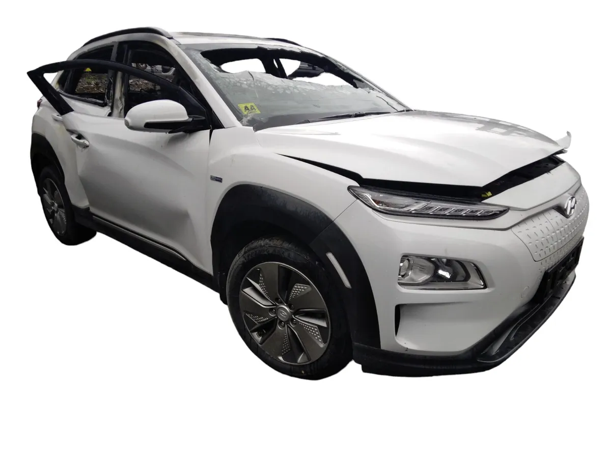 2021 HYUNDAI KONA  For Breaking/Dismantling - Image 4