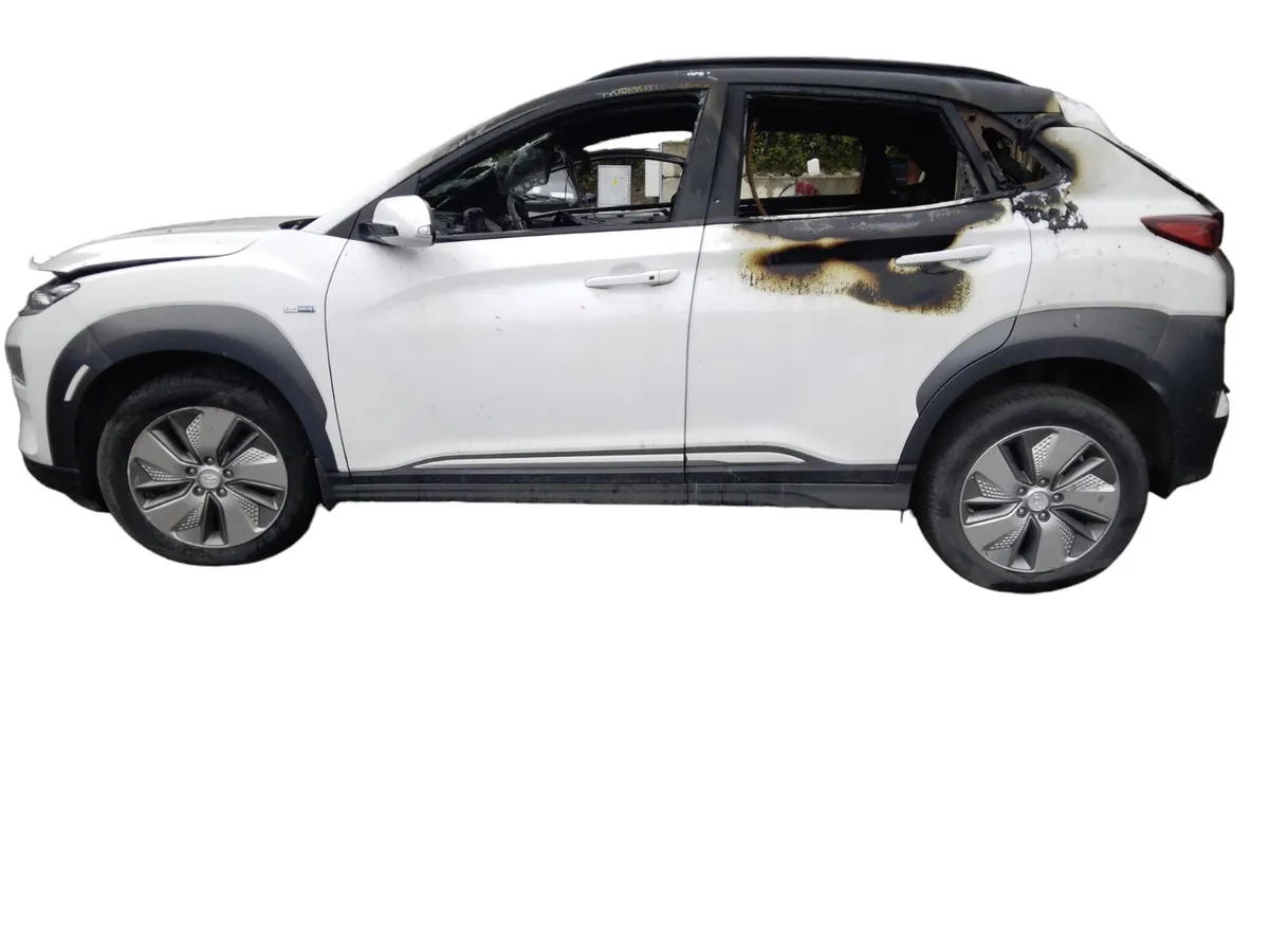 2021 HYUNDAI KONA  For Breaking/Dismantling - Image 2