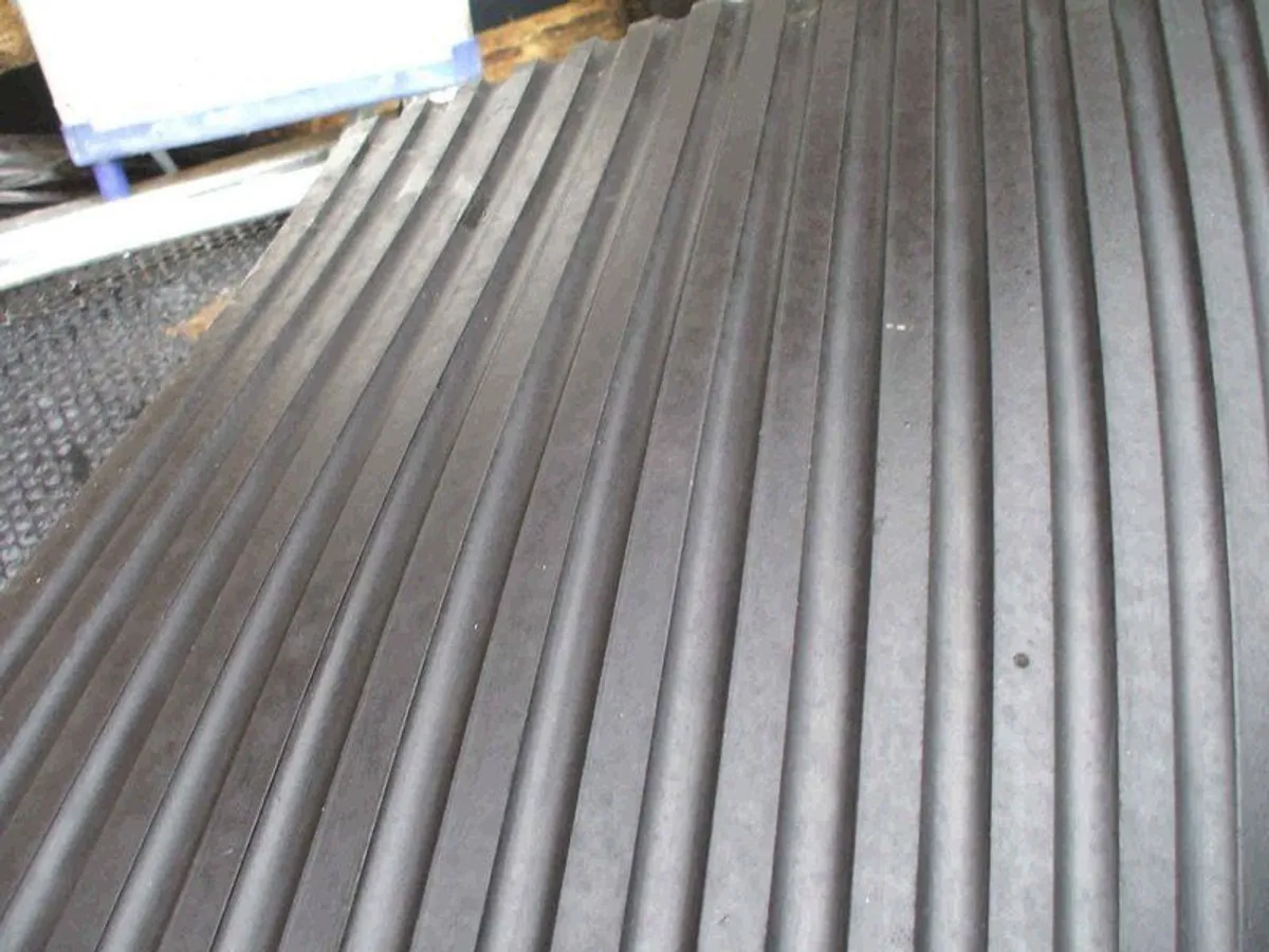 Rubber Stable mats 6x4 17 mm thick  55 each - Image 3