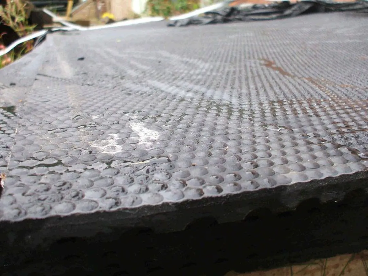 Rubber Stable mats 6x4 17 mm thick  55 each - Image 2