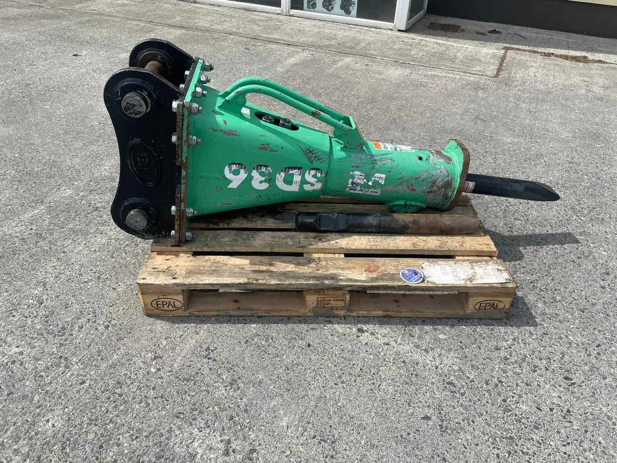 Montabert SD36 Rock breaker Ex.Demo - Image 1