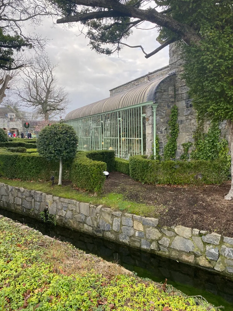 Old Galway limestone 6” Kerbs - Image 3