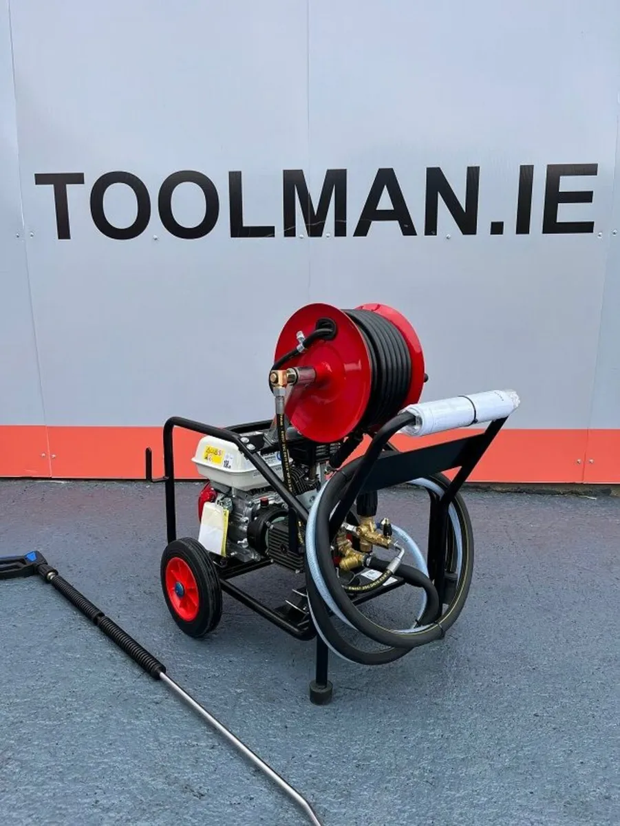 Honda 13HP Power Washer with Reel at Toolman - Image 3