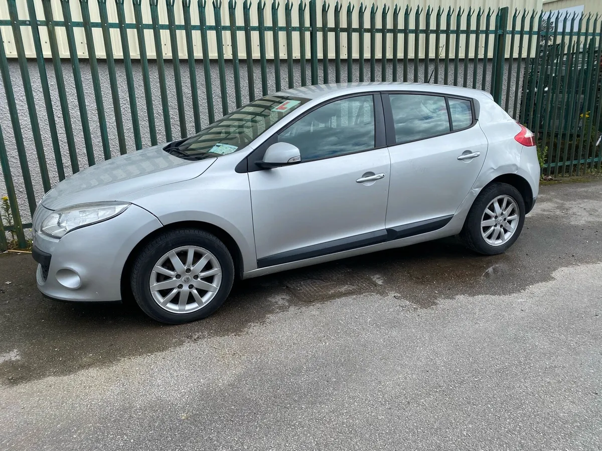 Renault Megane 1.5dci for breaking - Image 1