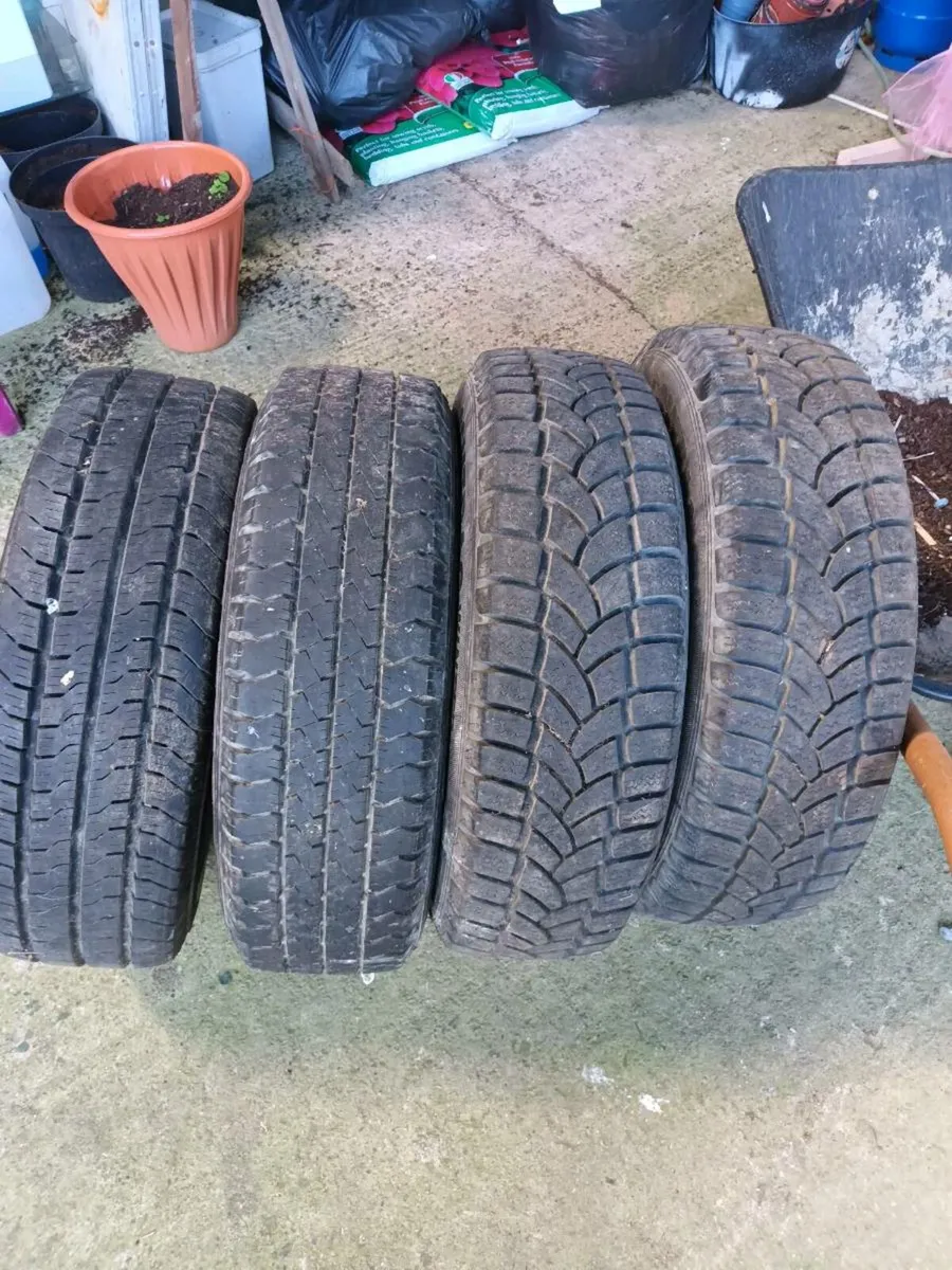 4 jeep tyres - Image 1