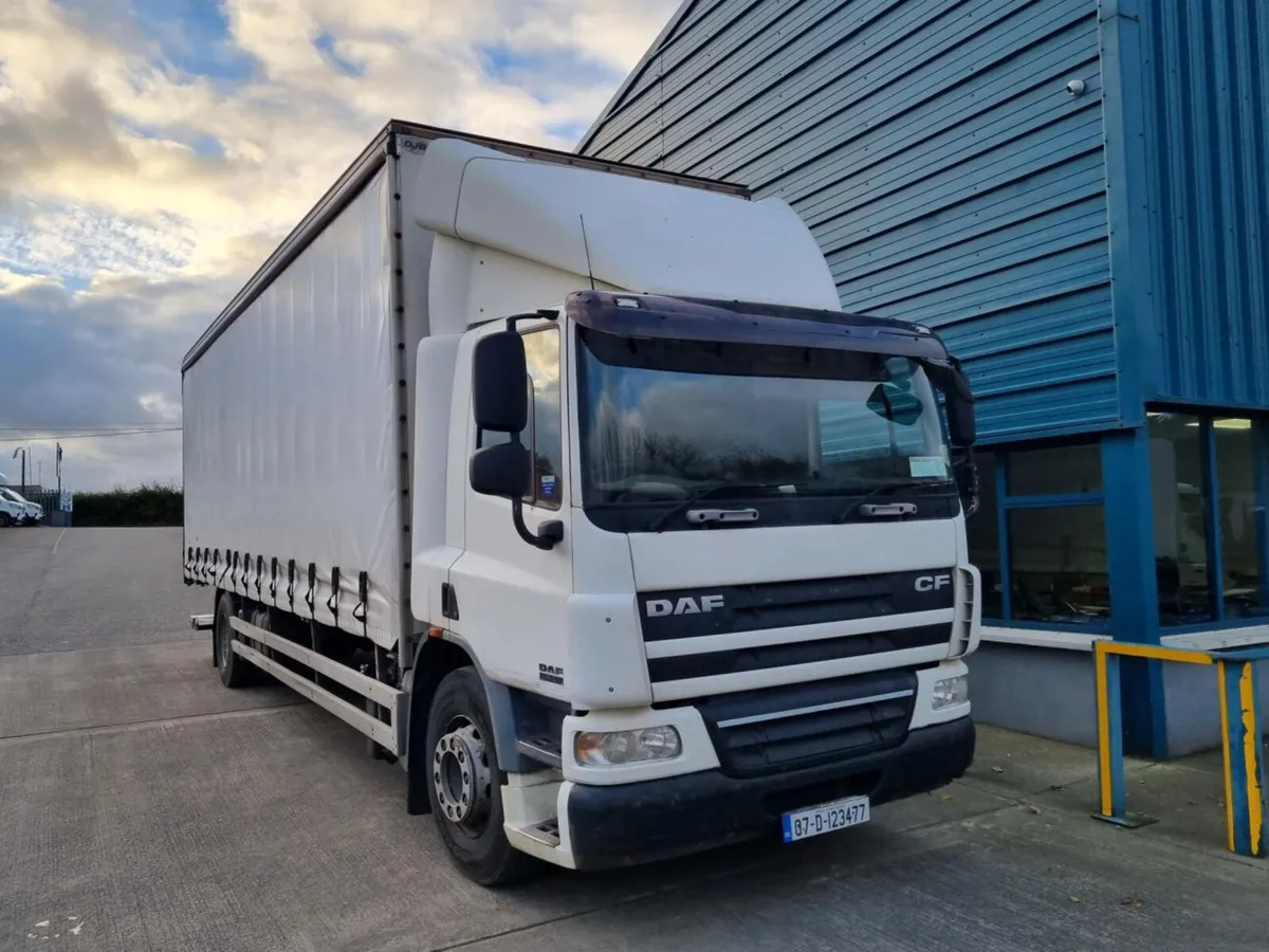 2007 DAF CF 310 9M CURTAIN - Image 1