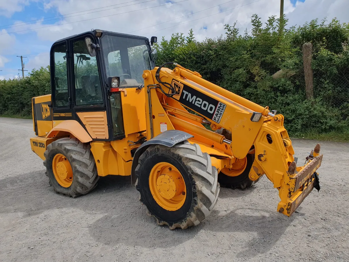 JCB TM200 Artic Telescopic Loader - Image 4