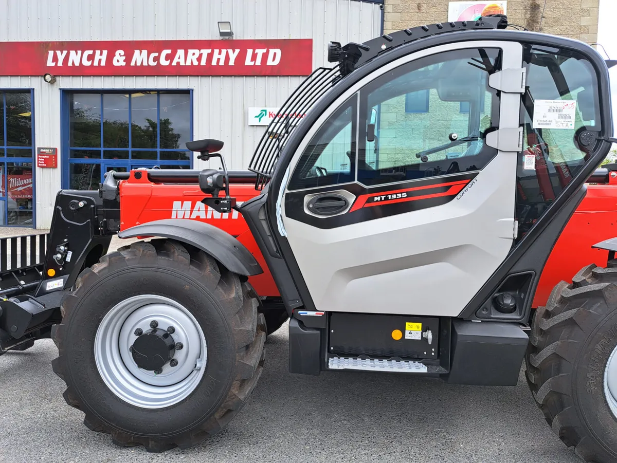 New Manitou MT1335 telescopic loader - Image 2