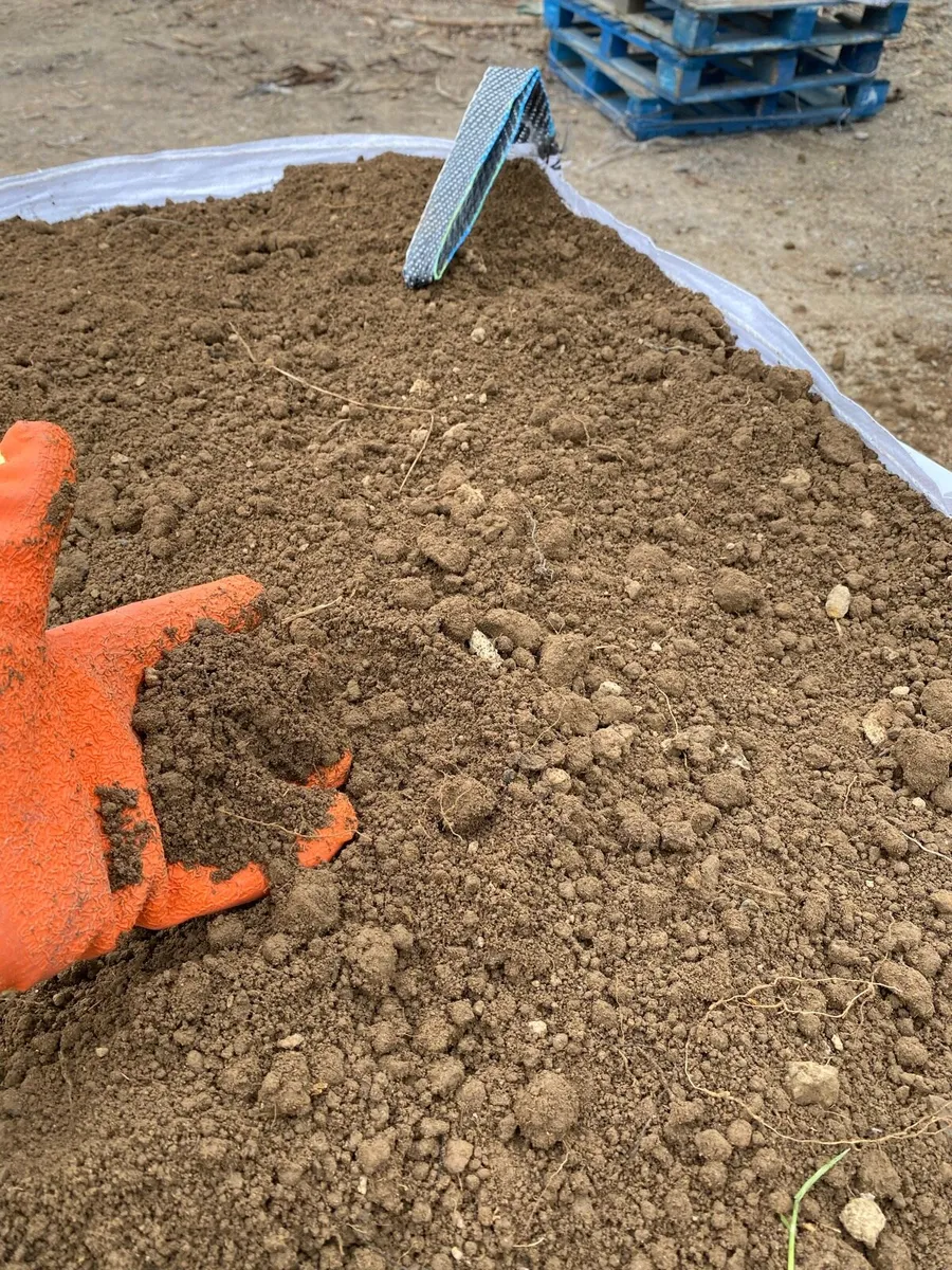 Topsoil - Image 3
