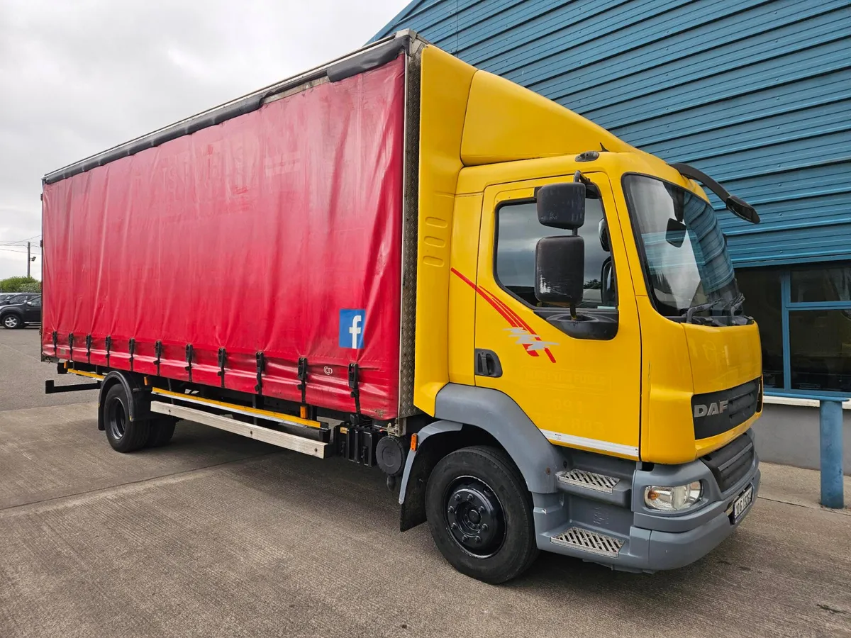 2010 DAF LF 13TON CURTAIN - Image 1