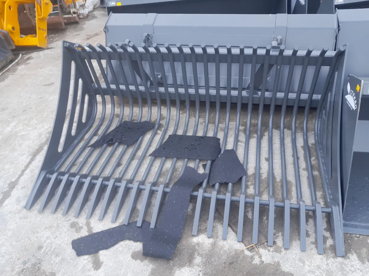 Stone Fork (17833) - Image 1