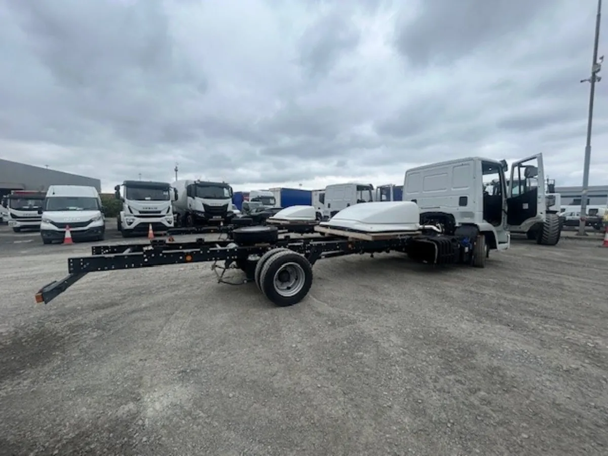 *NEW*Iveco Eurocargo Chassis Automatic 75-190 - Image 4