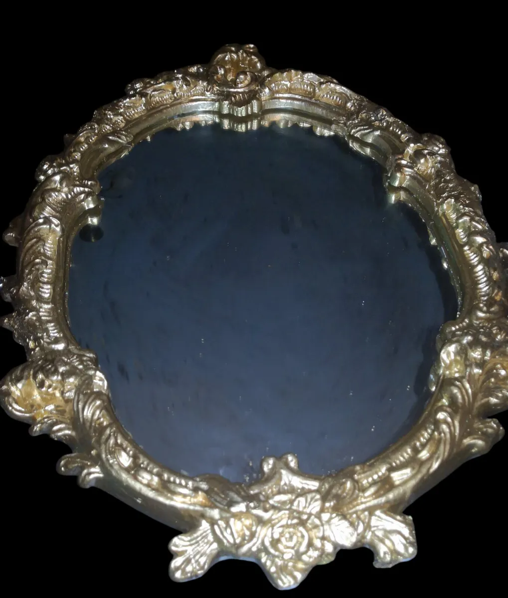 Large and heavy ornate mirro - Image 1