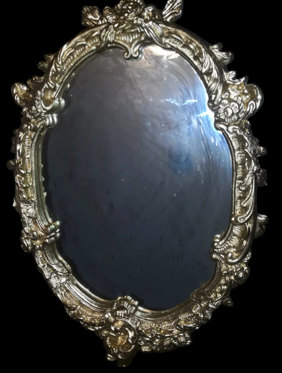 Large and heavy ornate mirro - Image 2