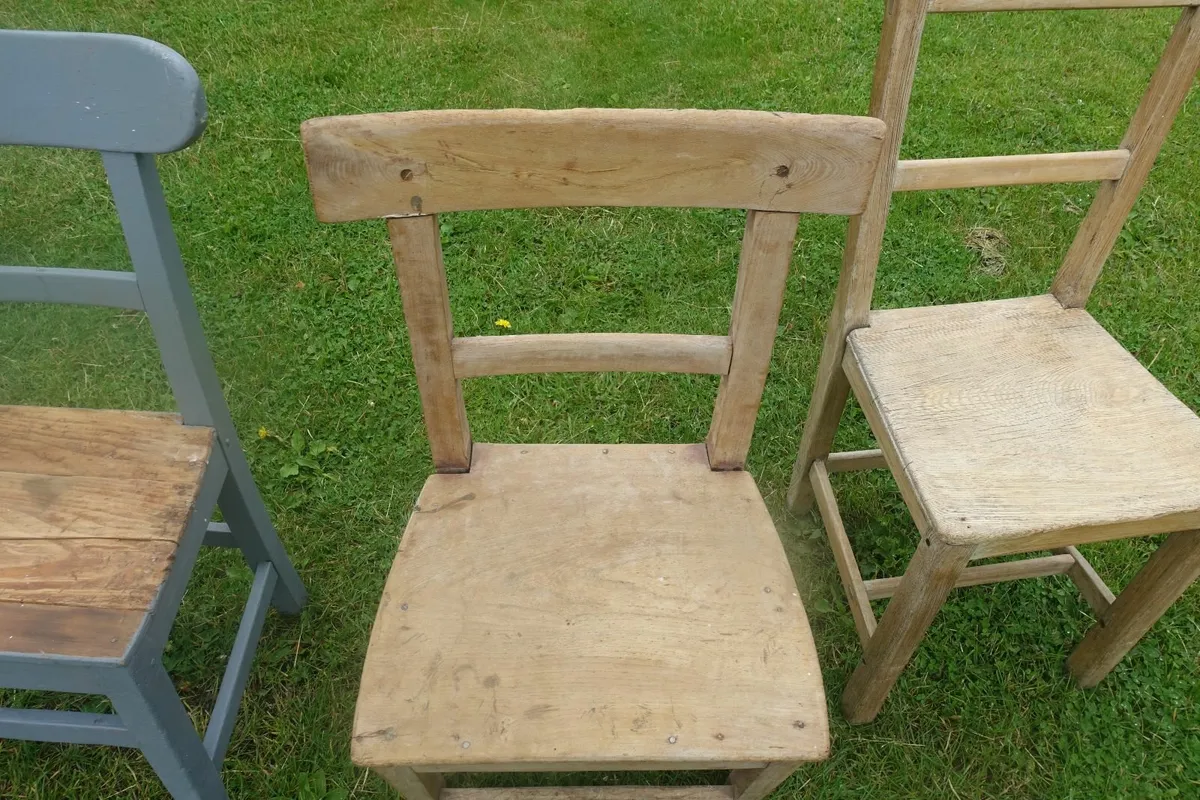 3 vernacular chairs - Image 4