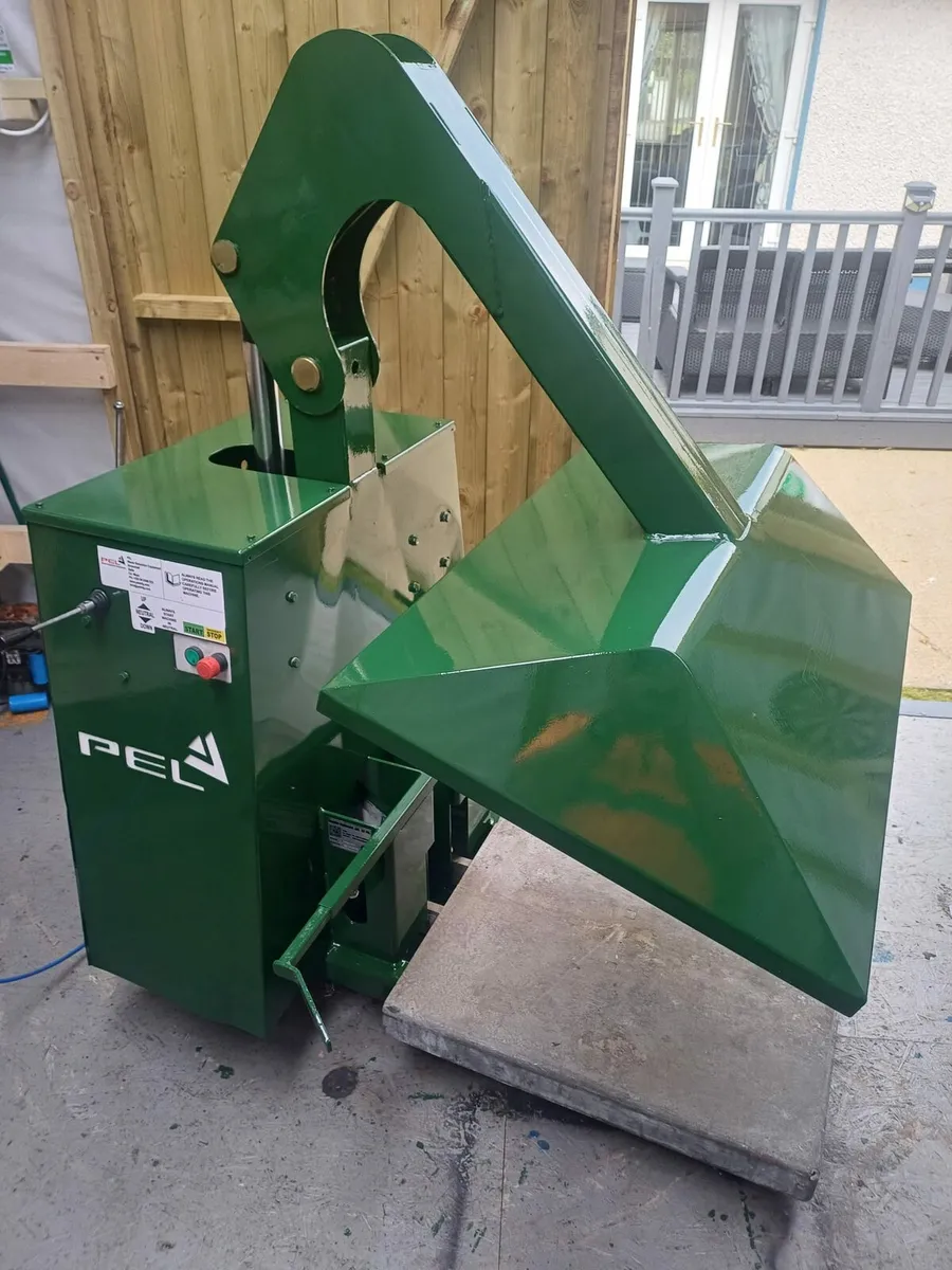 Bin compactor baler 1100litre - Image 1