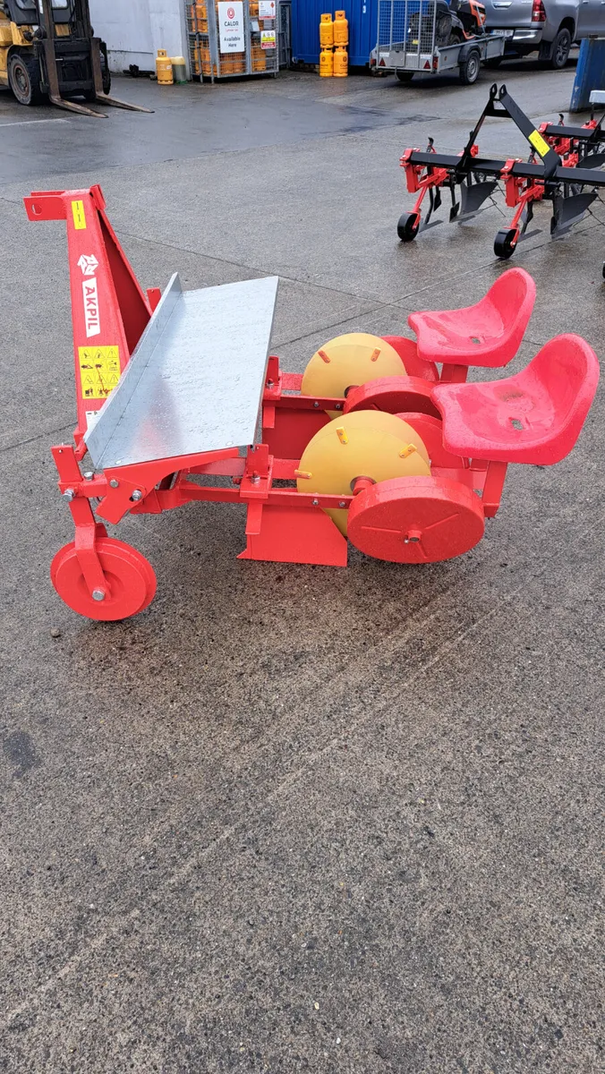 Seedling Planter - Image 1