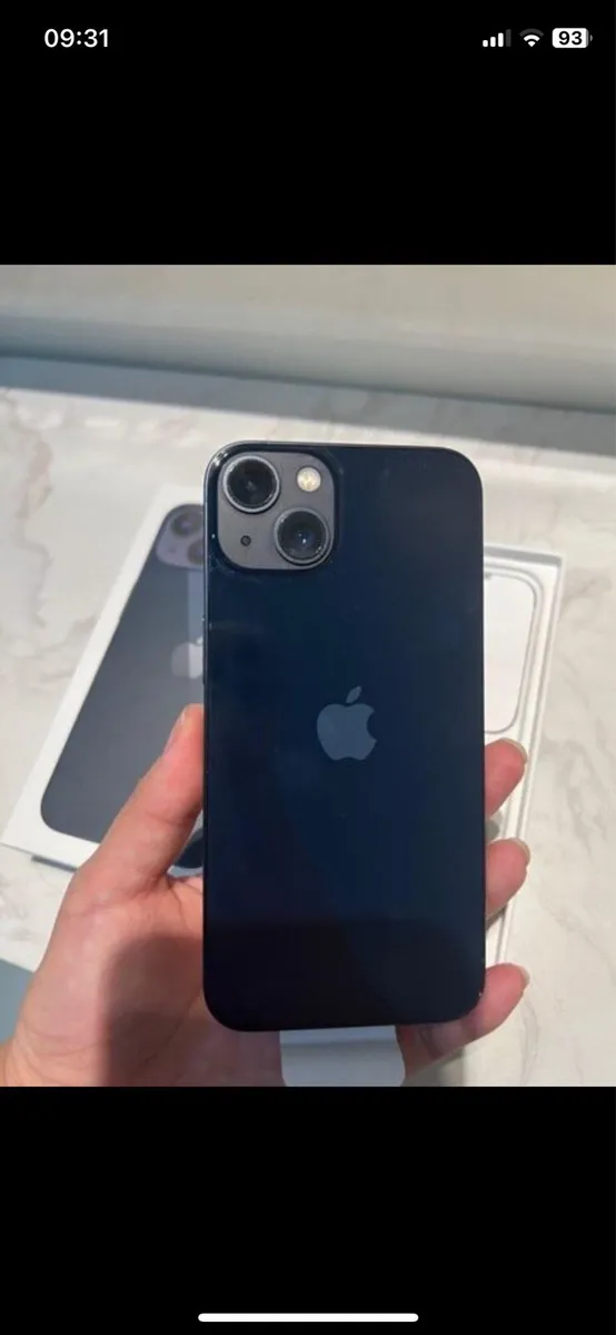IPhone 13 - Image 2