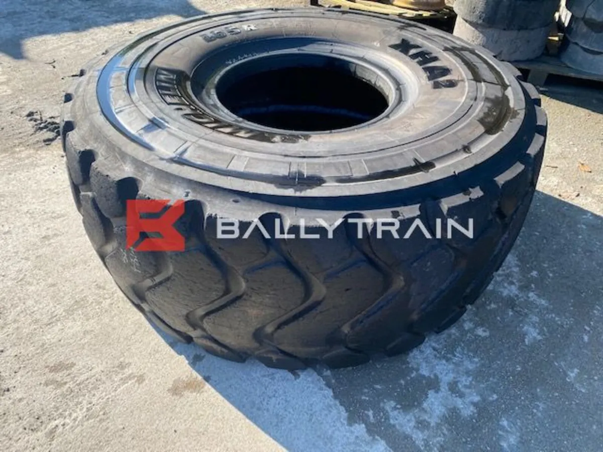 Michelin XHA2 26.5 x 25 Earthmover Tyres - Image 2