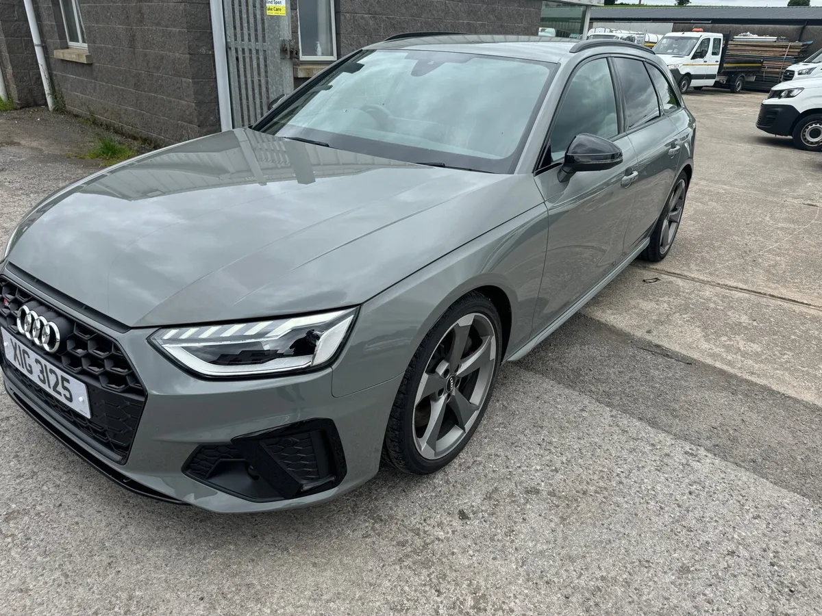 LATE 2020 AUDI A4 AVANT S4 BLACK EDITION  TDI - Image 3
