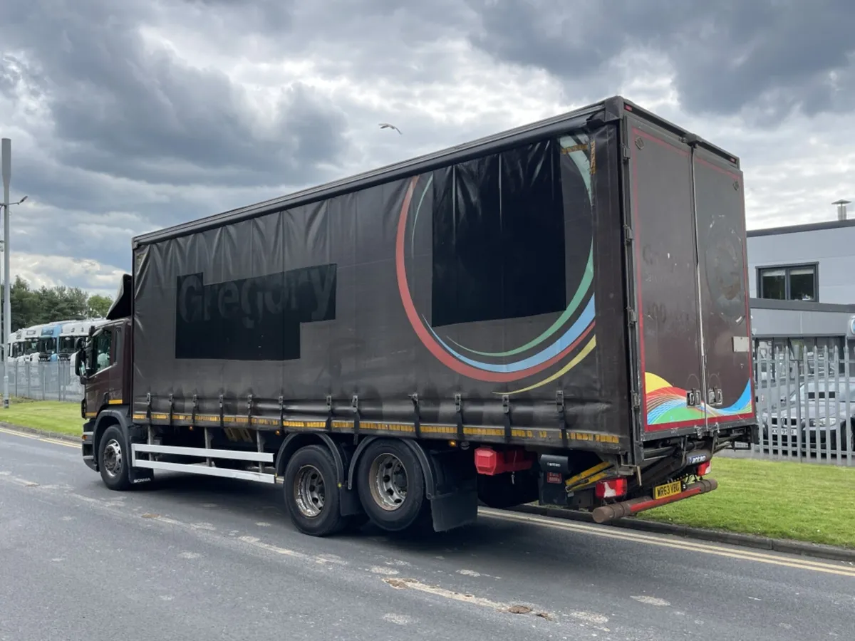 2013 (63) SCANIA P280 CURTAIN SIDE 6X2 TWIN WHEEL - Image 4