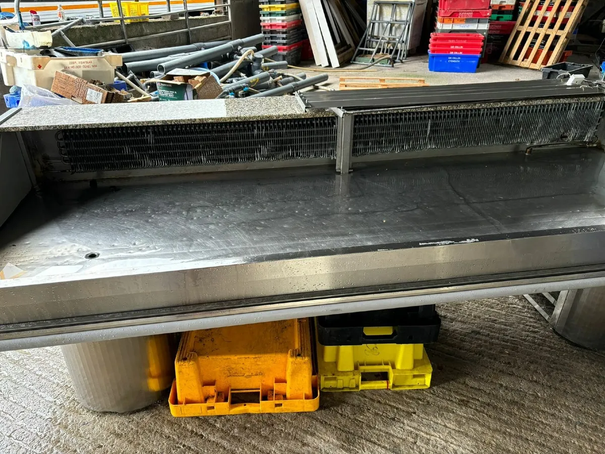 Refrigerated display as new. 400 - Image 2