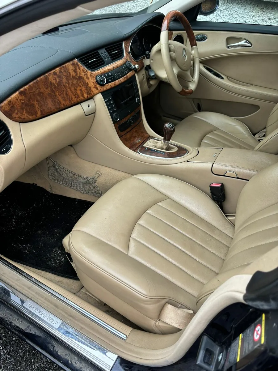 Mercedes 320cls - Image 3