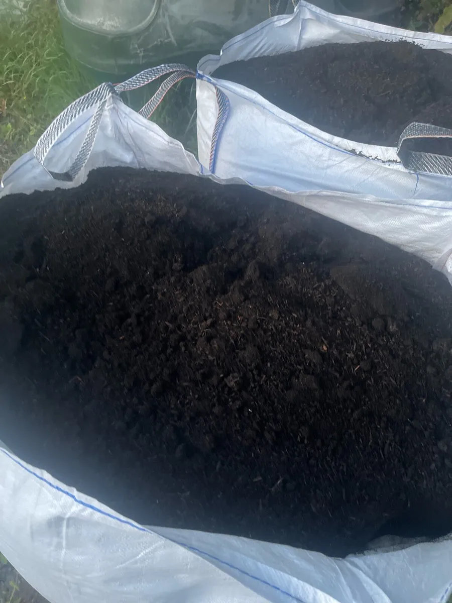 Bulk bags of compost - Image 2