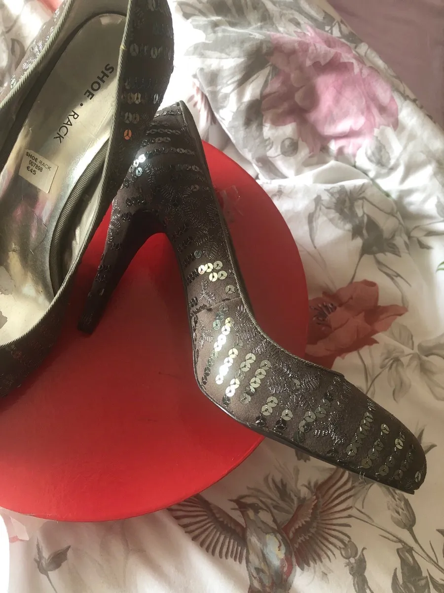 Ladies shoes - Image 2