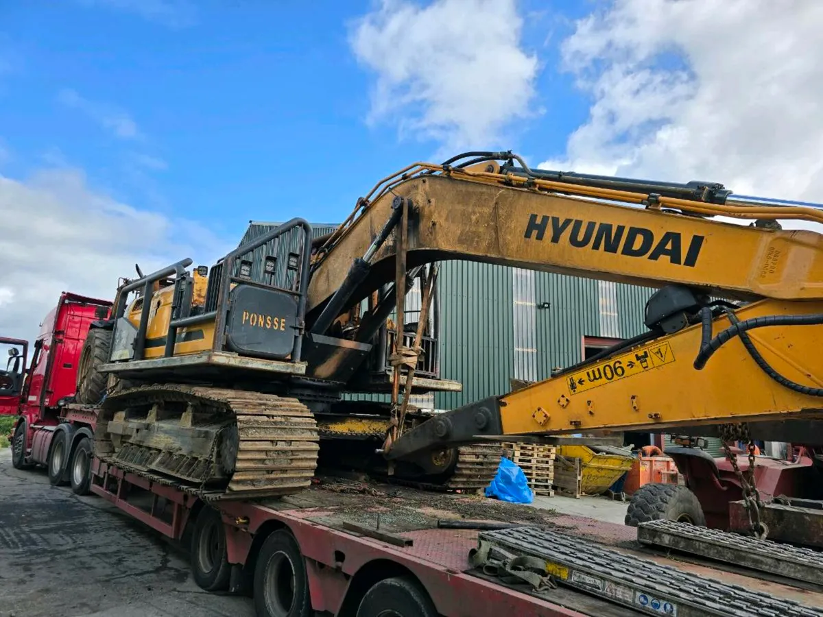 Hyundai HX220L Ponsse Forrestry Spec Excavator - Image 1