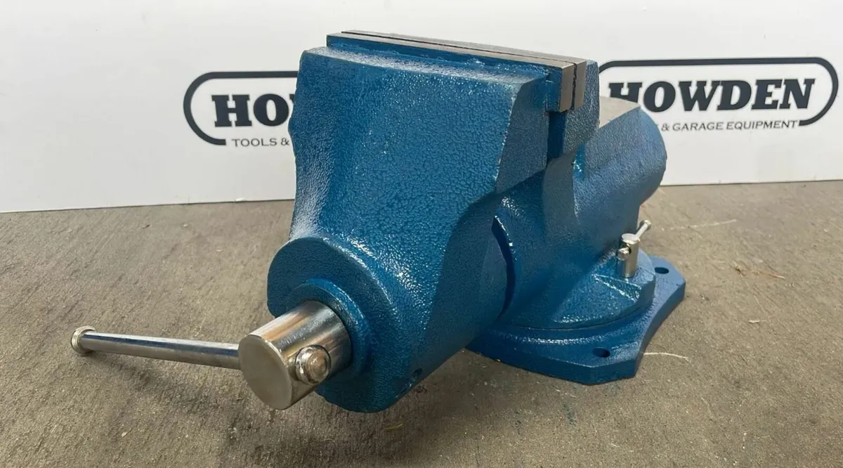HTM Swivel Base Cylindrical Design Bench Vice - Image 4