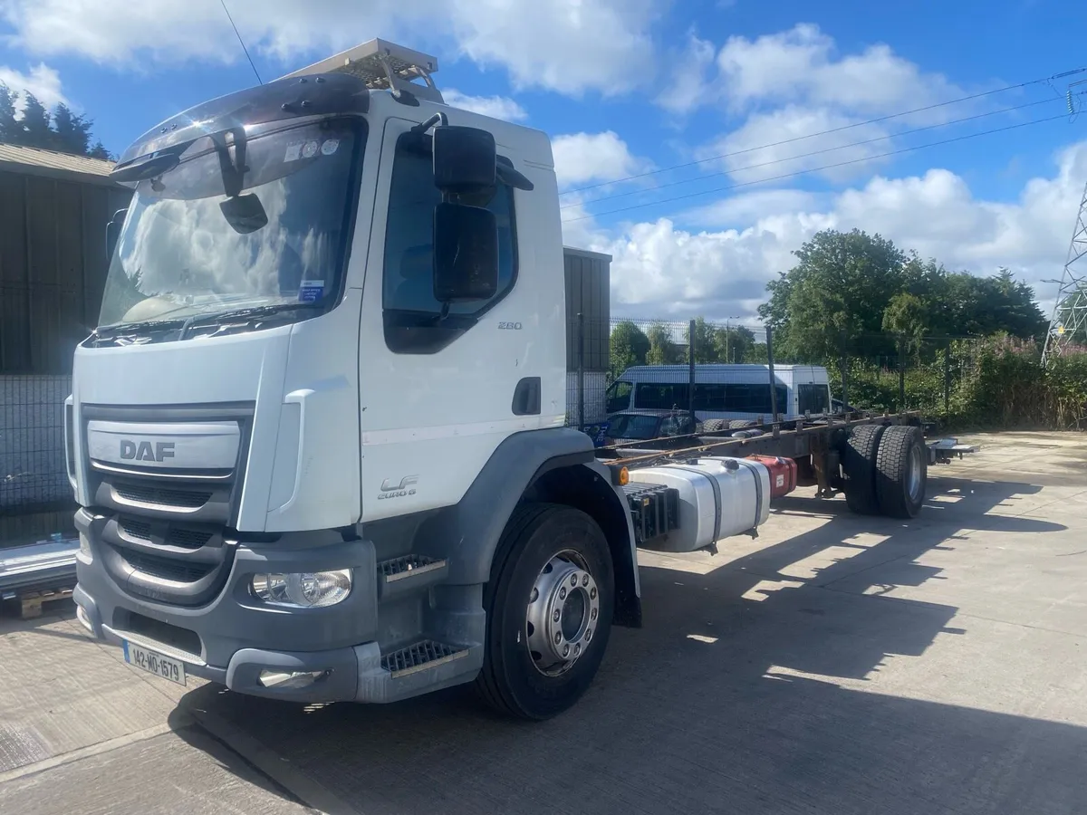 DAF LF55 280BHP 2014 chassis & cab - Image 2