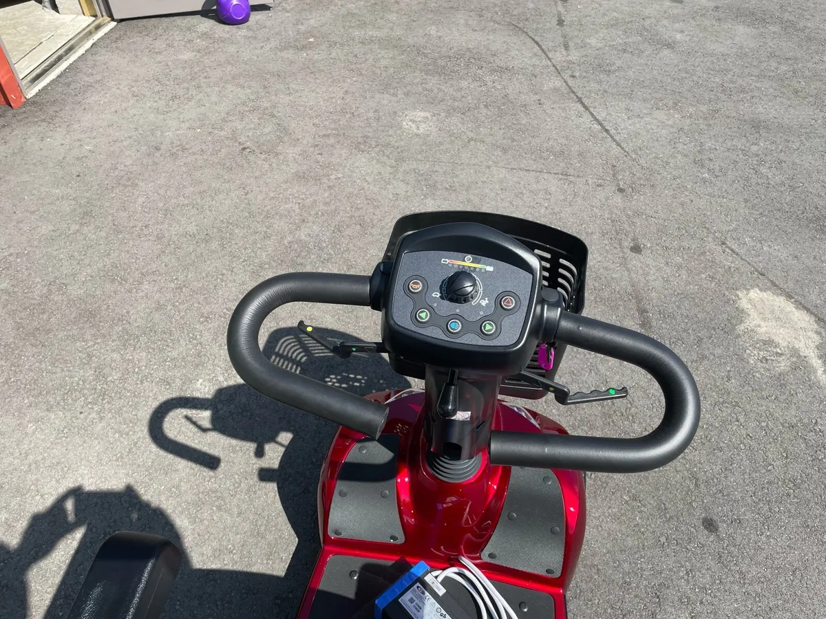 Invacare Leo Mobility scooter - Image 2