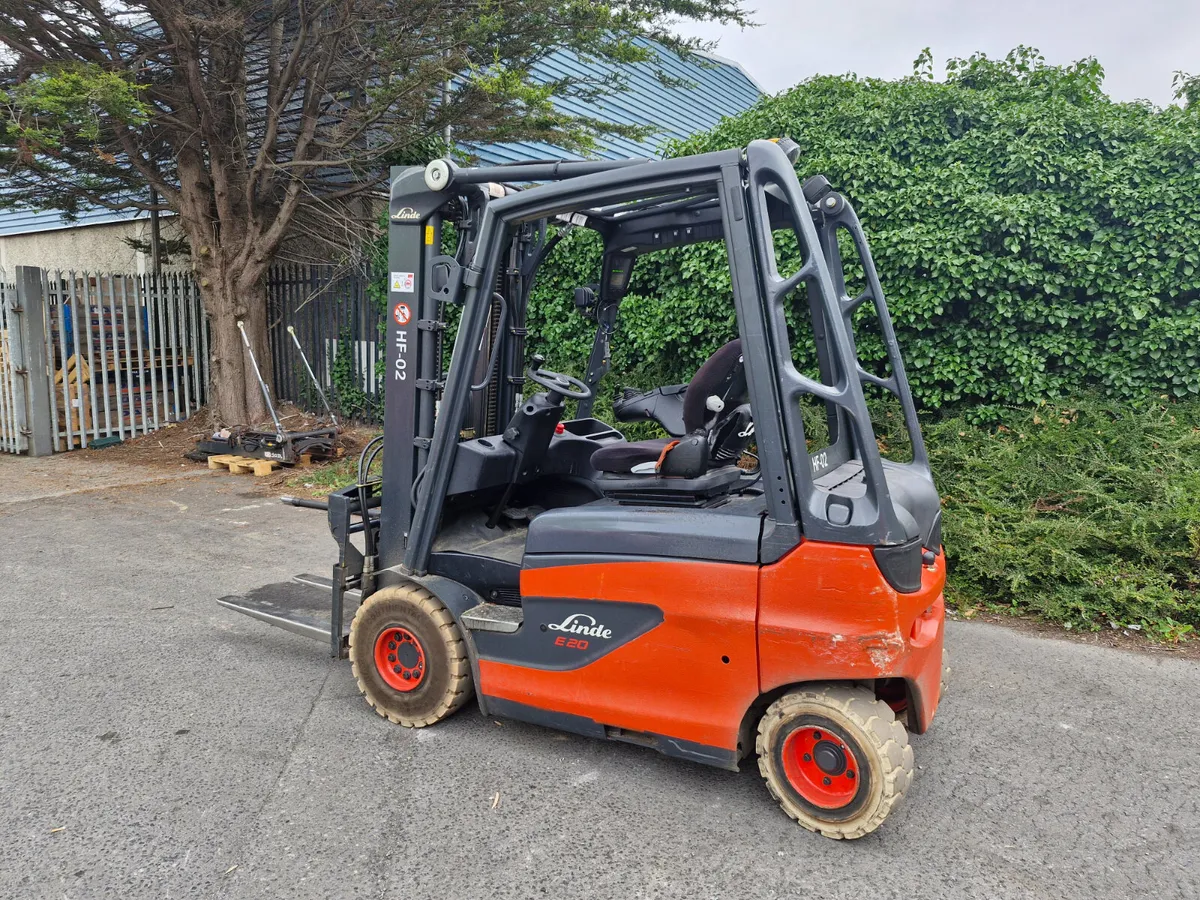 Linde E20 Forklift_2015 (8441 h) - Image 3