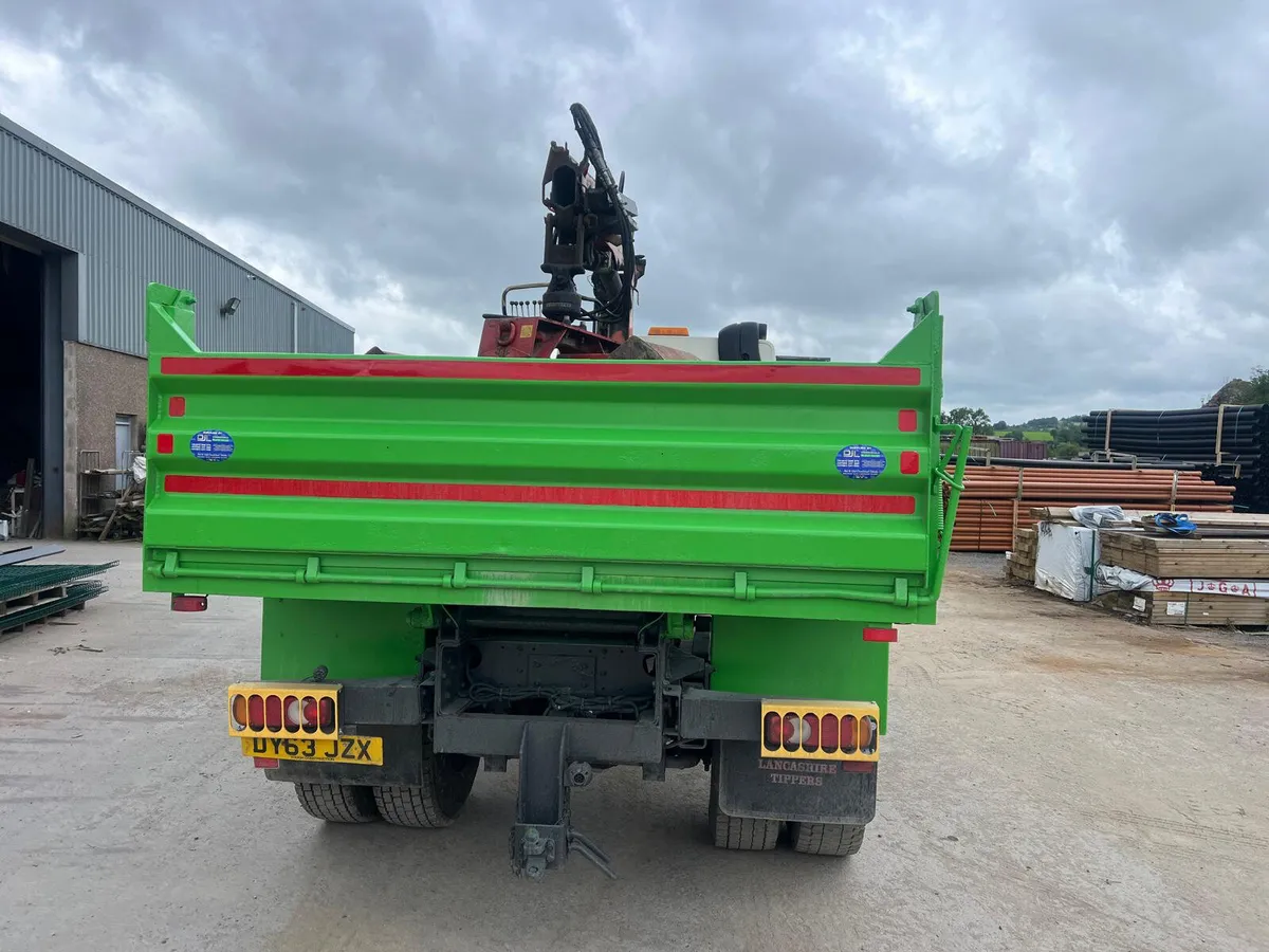 DAF 55/220 Tipper Grab 2013 - Image 4