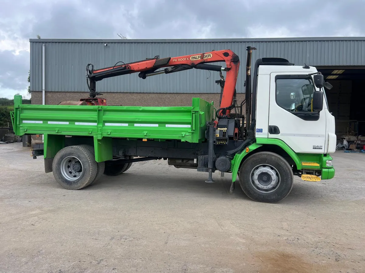 DAF 55/220 Tipper Grab 2013 - Image 3