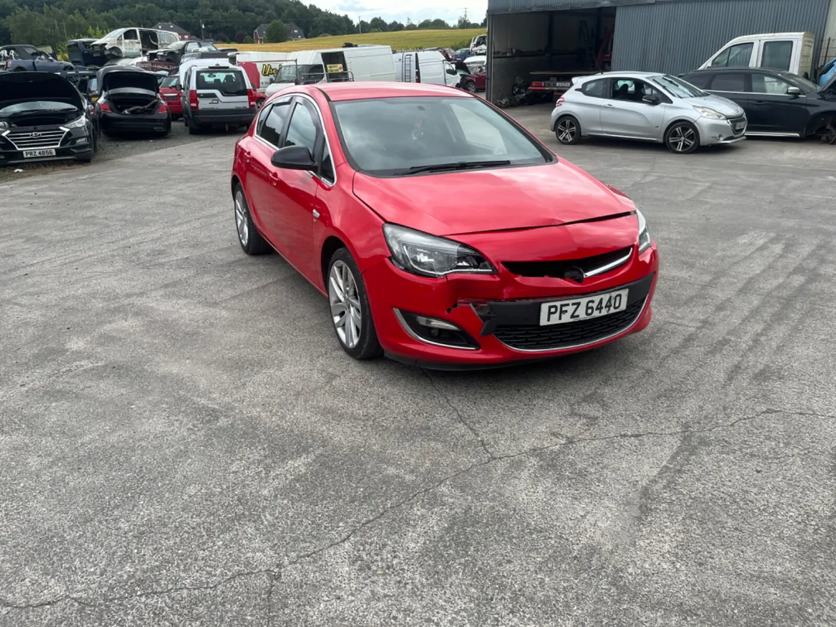 2013 Vauxhall Astra 1.7 CDTI  SRI - Image 3
