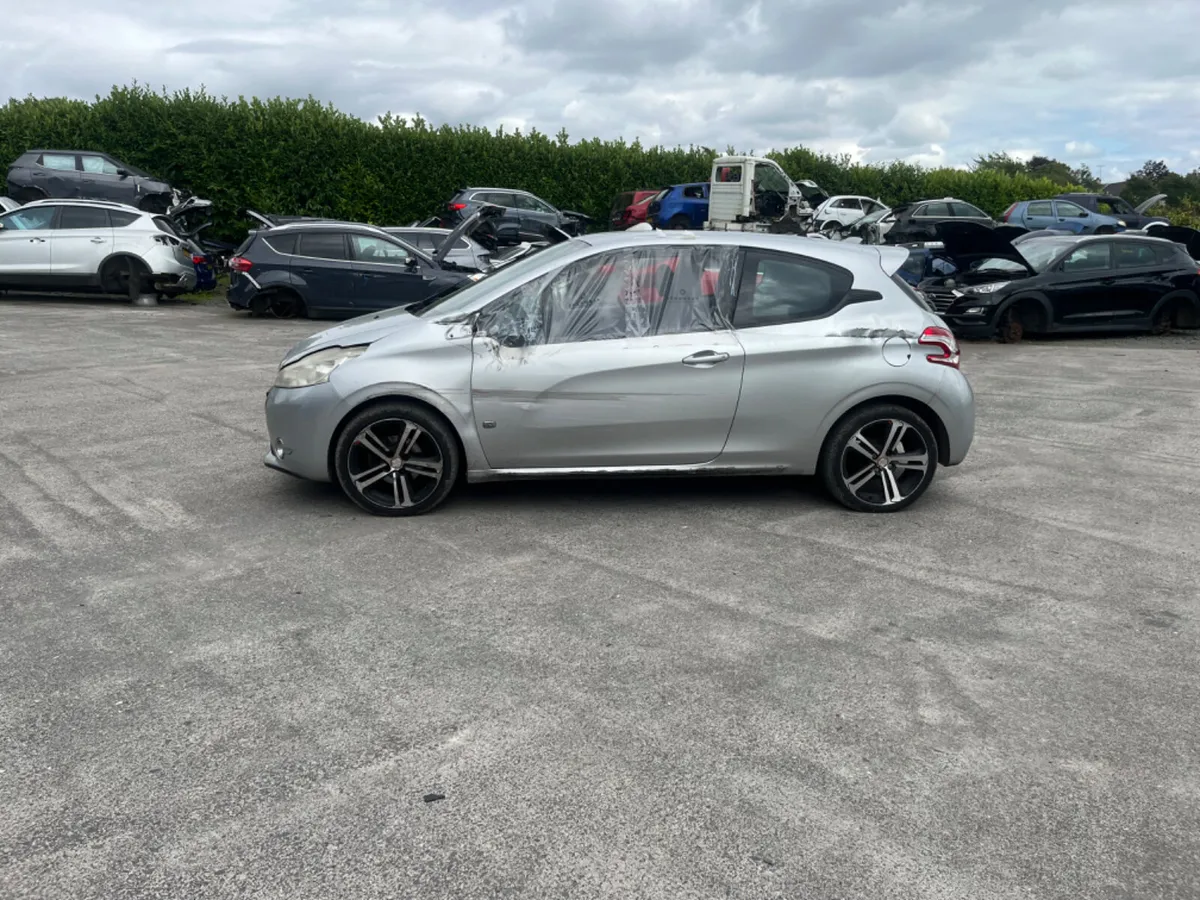 2013 Peugeot 208 1.4 HDI - Image 4