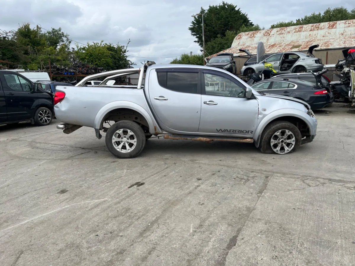 2012 Mitsubishi L200 2.5 DI-D - Image 3