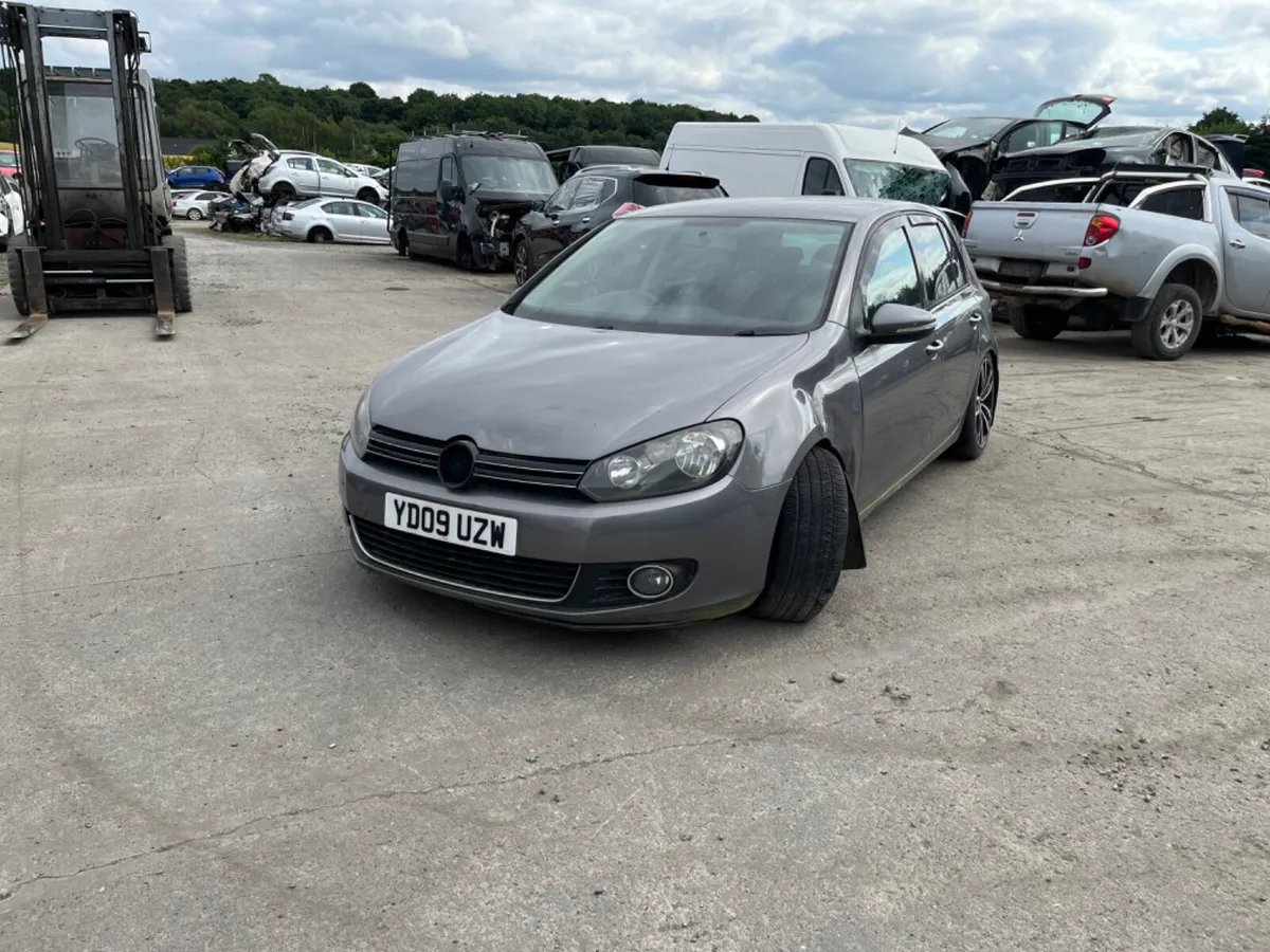 2009 VW Golf 2.0  TDI sport 140 - Image 4