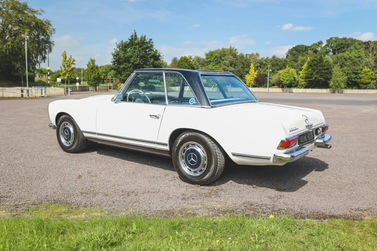 1968 Mercedes W113 280 SL 'Pagoda' - Image 2