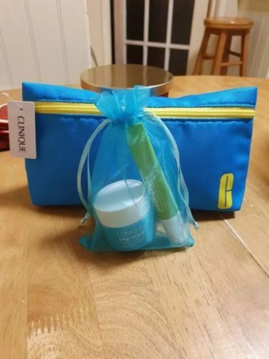 Clinique Pep-Start 3 Items / New / REDUCED - Image 1