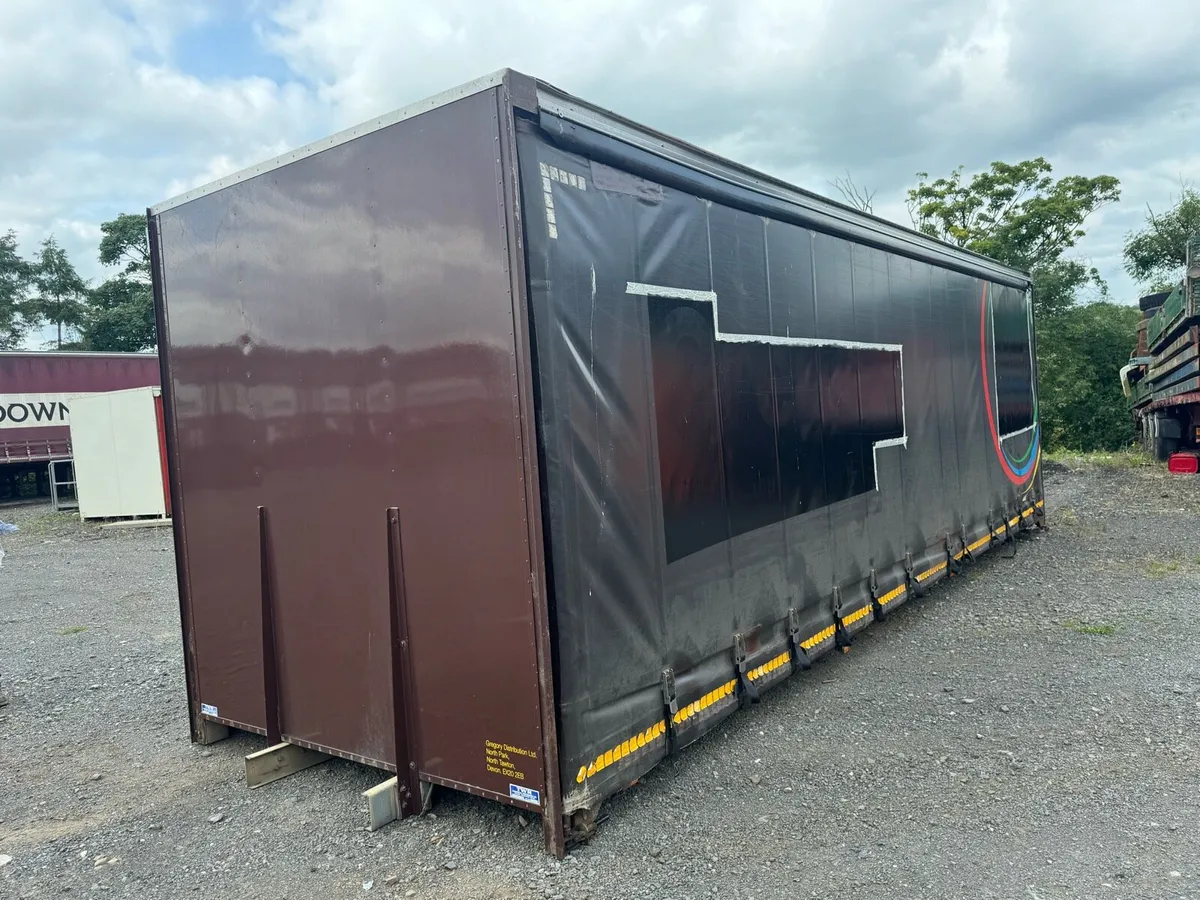 Curtainside body - Image 1