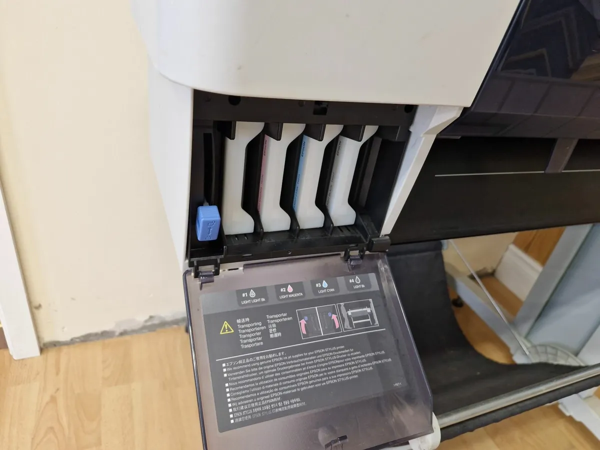 Epson 7800 Large format printer - Image 2