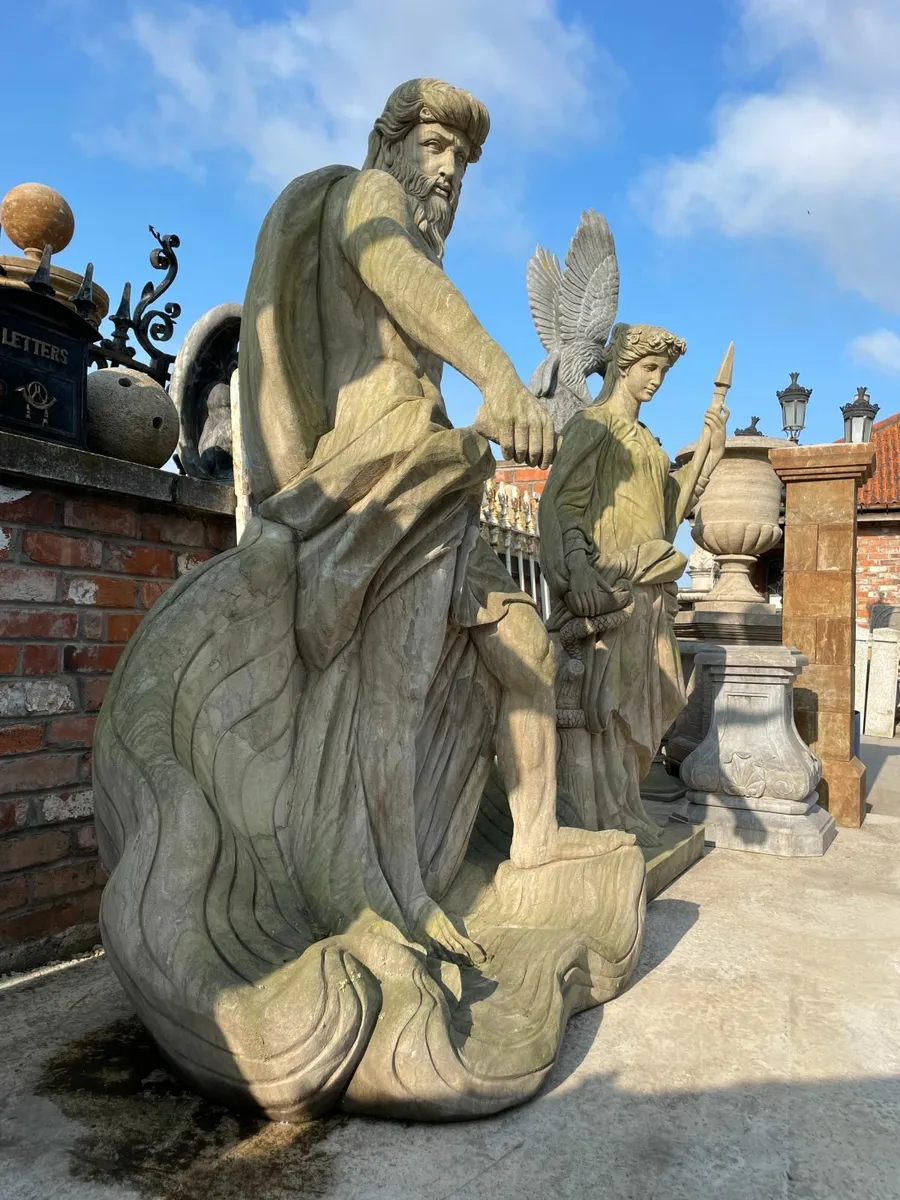 Zeus and Hera Large Limestone statute - Image 2